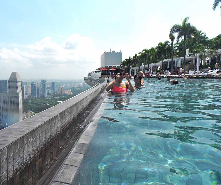 Sky Park p Marina Bay Sands  i Singapore.