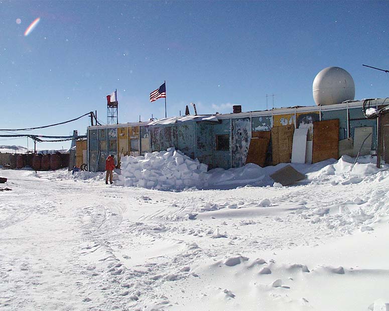 Forskningsstationen Vostok p Antarktis