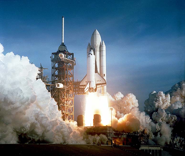 Rymdfrjan Columbia skjuts upp i rymden fr STS-1, rymdfrjans premirflygning