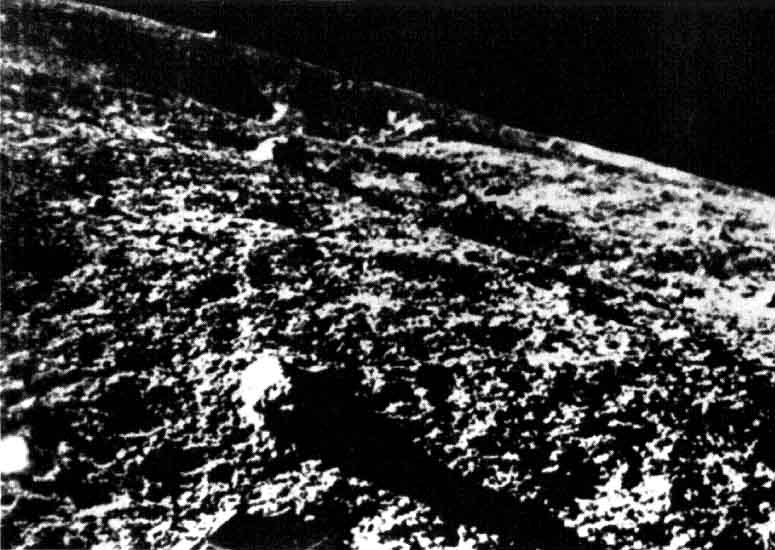 Frsta bilden frn mnens yta av sonden Luna 9