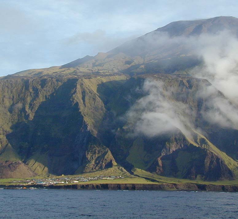 Edinburgh of the Seven Seas p Tristan da Cunha, vrldens mest avlgsna bebodda 