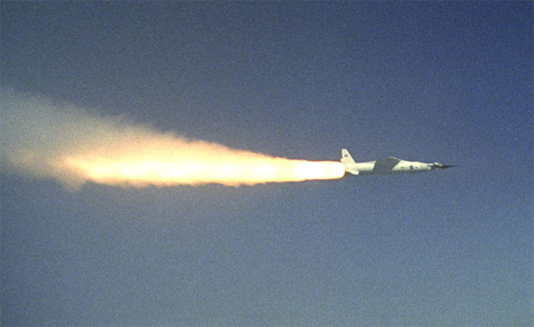 NASA X-43, vrldens snabbaste flygplan, accelereras av Pegasus-raketen